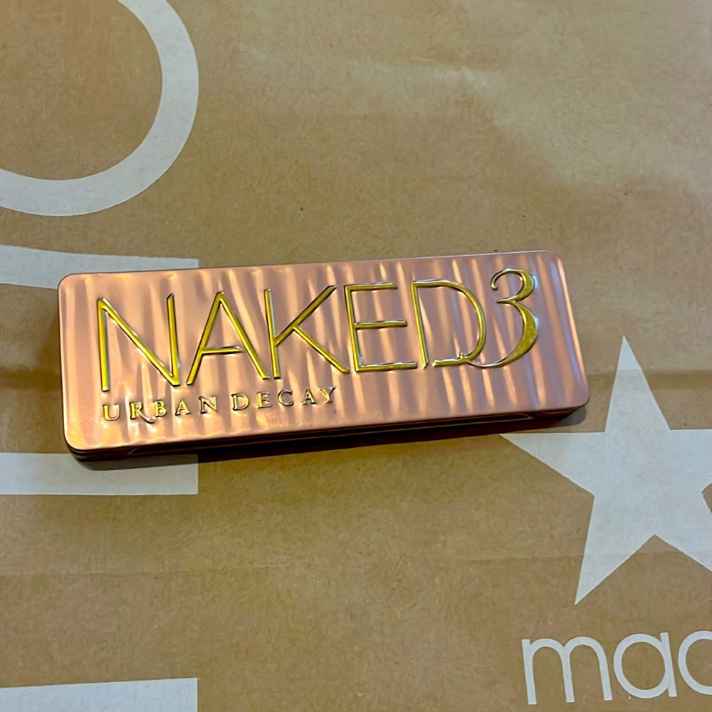 Urban Decay Naked 3 100%New